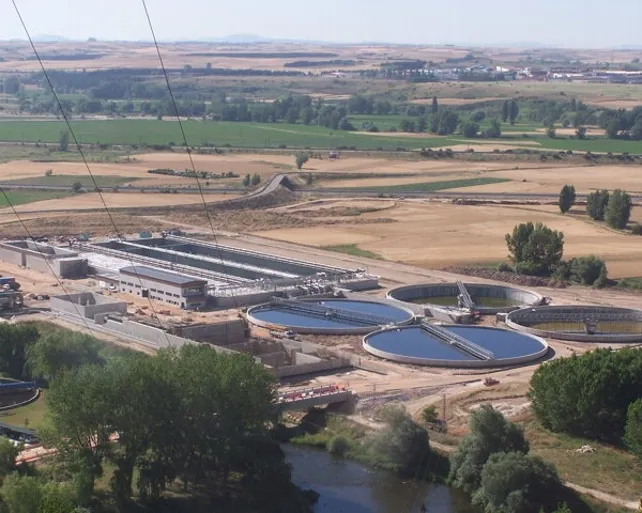 El Ministerio de Agricultura licita la mejora de la conexión de la línea de fangos de la EDAR de Burgos