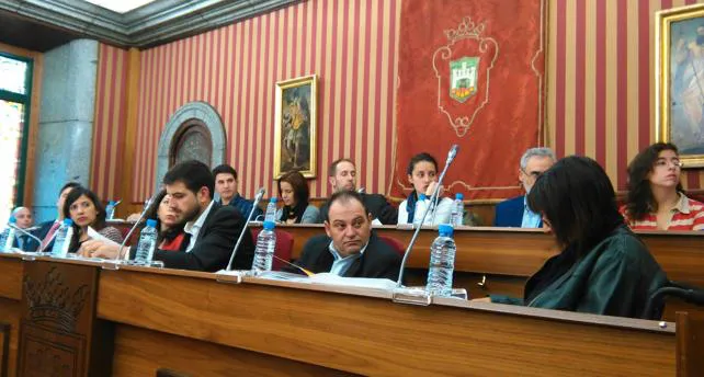 Imagina se abstiene en la proposición contraria a la independencia de Cataluña