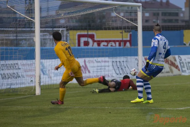 El Burgos CF consigue un empate agridulce ante La Arandina (2-2)