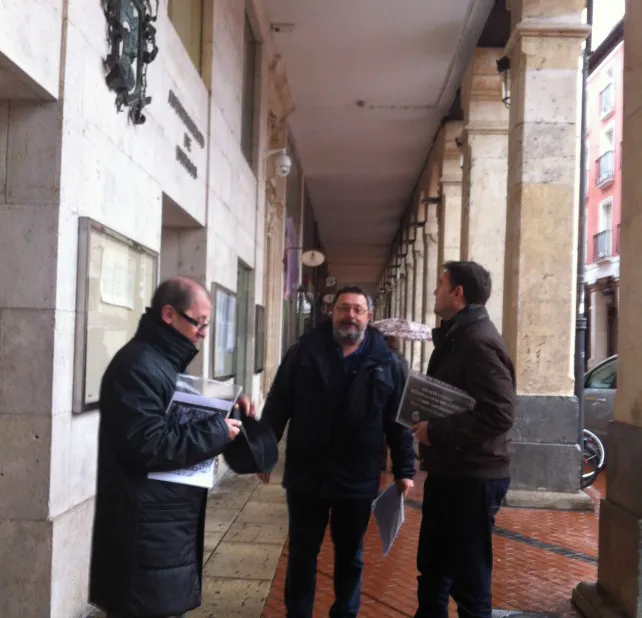 Actualidad Burgos: PSOE y UGT solicitan la colocación de la placa del centenario de la casa del pueblo