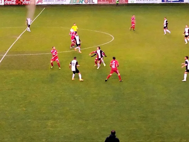 Deportes Burgos: El Burgos no pasa del empate en su partido contra el Somozas (3-3)