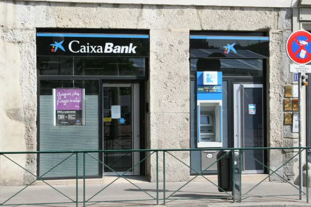 Economía y Empresa Burgos: ADICAE pedirá la devolución de la doble comisión de CaixaBank