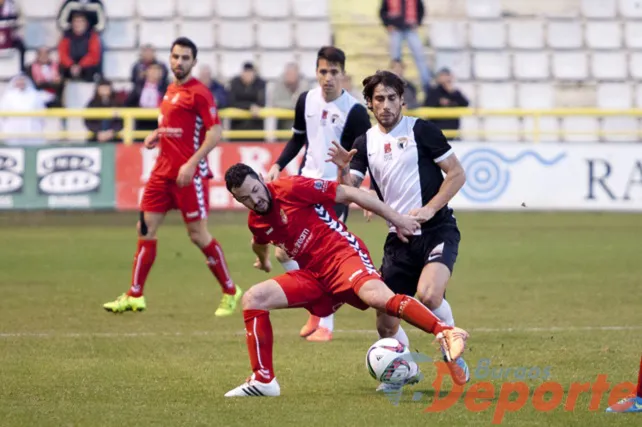 Deportes Burgos: El Burgos CF se hace el harakiri ante la Cultural Leonesa (2-3)