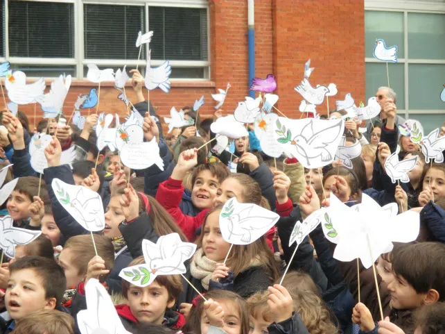 Actualidad Burgos: Los alumnos de La Salle celebran el Día de la Paz