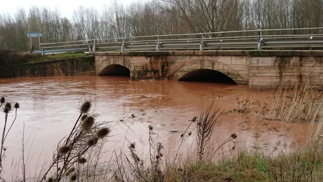 Las inundaciones afectan ya a Covarrubias, Lerma y Tordómar
