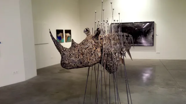 Pintura, escultura y teatro unidos bajo la muestra ‘La visión alterada’
