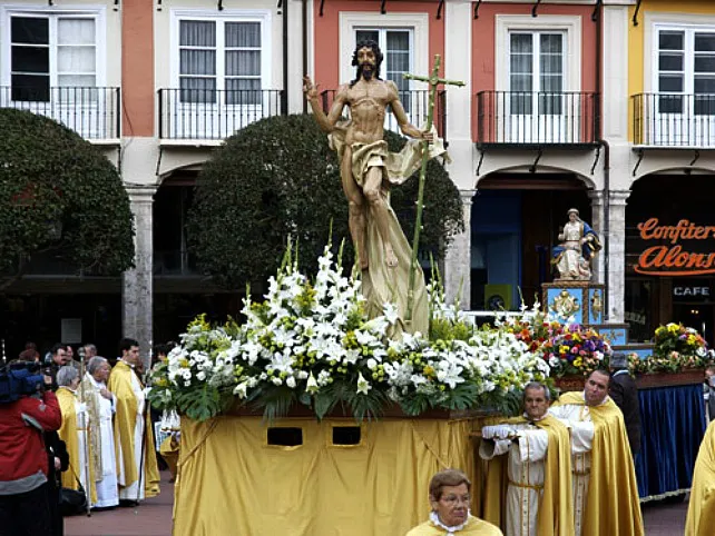 La Semana Santa llega a su fin con la Procesión del Anuncio Pascual