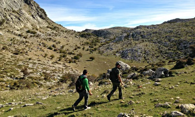 Rescatan a dos senderistas perdidos en la rutas de las Cascadas al Pico San Millán