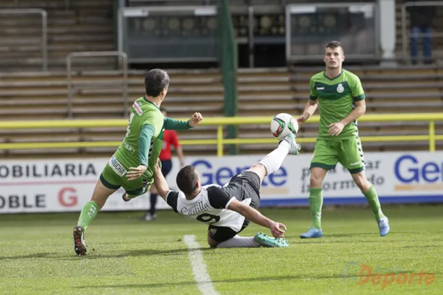 El Burgos CF no merece perder con el Racing (0-1)