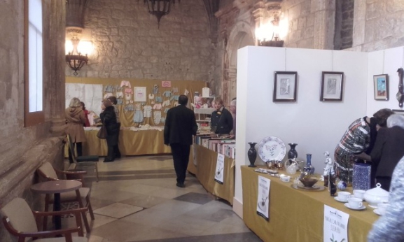 Manos Unidas celebra un año más su Mercadillo Solidario en Burgos