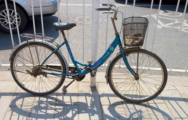 Bicicletada en Burgos por el derecho a la salud en la infancia