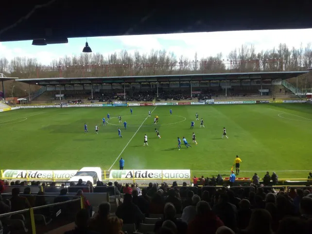 El Burgos gana y se mantiene en la parte alta de la tabla
