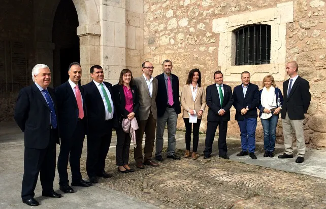 Pérez Mateos presenta su equipo ante la comunidad universitaria