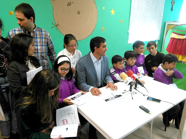 La Fundación Caja de Burgos publica la obra colectiva Renglones cautivos