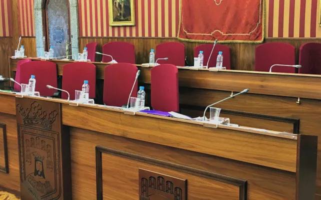Un año en el Ayuntamiento de Burgos: el PP ‘en cuadro’ y dos no adscritos