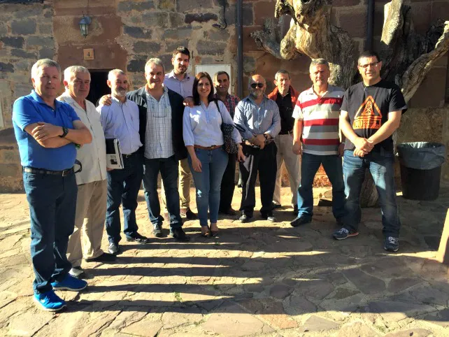 Los alcaldes socialistas de Demanda Tirón y Burgos este piden un refuerzo del servicio de transporte