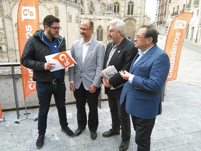 Luis Fuentes (Cs): Rajoy no es la persona adecuada para liderar el cambio en España
