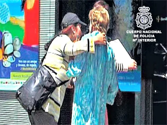 Identificada como presunta autora de hurtos cariñosos