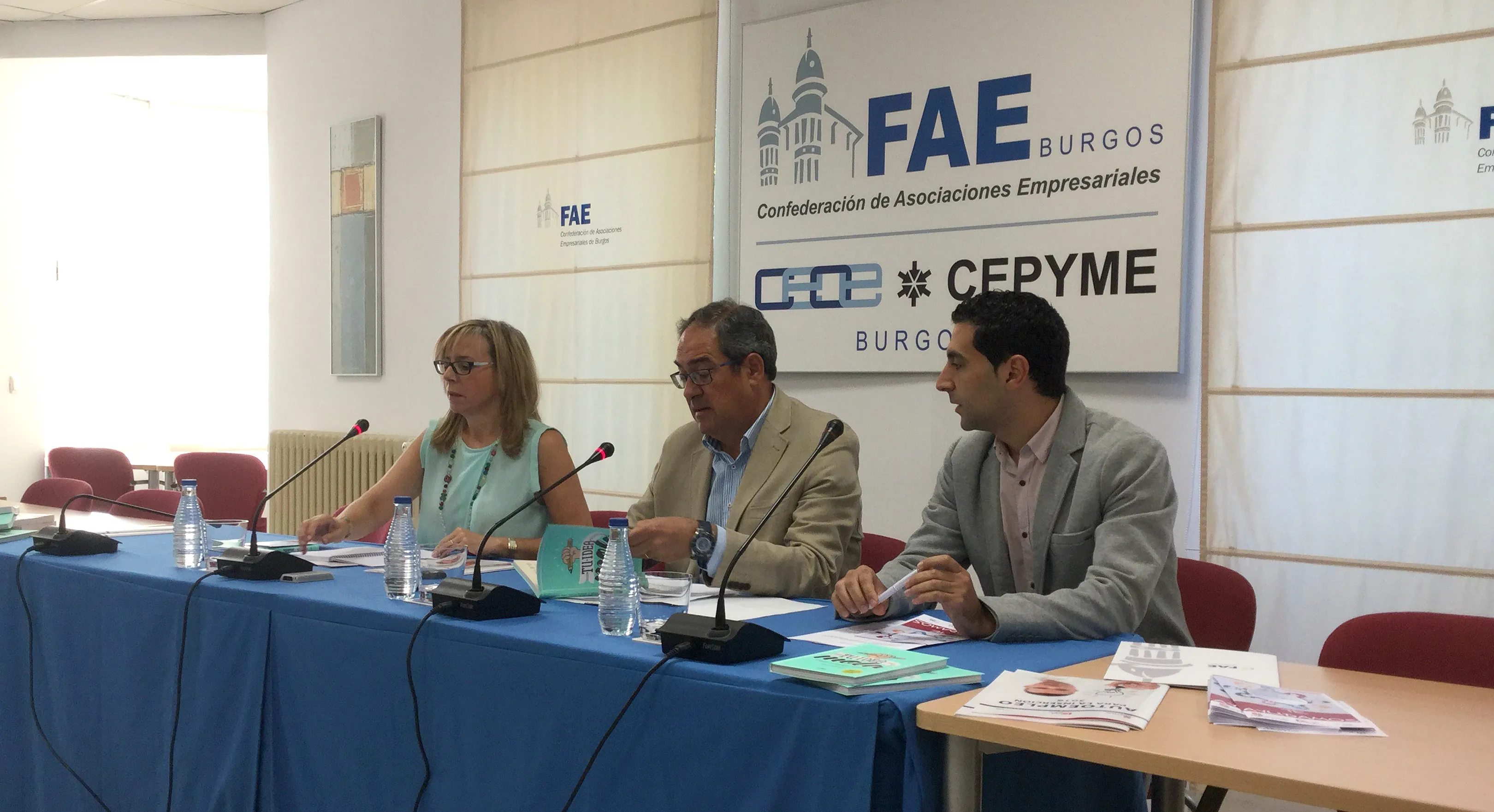 El programa Autoempleo de FAE tiene como objetivo producir 45 planes de empresas