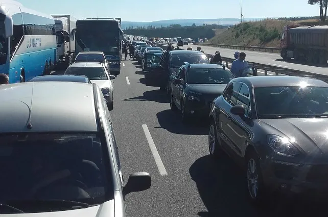 Accidente en Cortes con retenciones