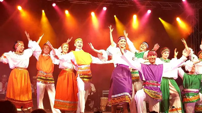 Se celebra con éxito el Festival Internacional de Folclore del Valle de Mena
