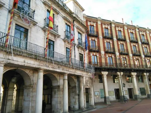 Casi 500.000 euros en retribuciones para los concejales del Ayuntamiento de Burgos