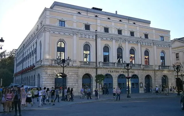 Lorena de la Fuente: La vida cultural de Burgos sigue aunque aún queda mucho trabajo por hacer
