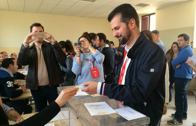 Tudanca: La pérdida de credibilidad del PSOE viene por haber hecho cosas diferentes a las prometidas