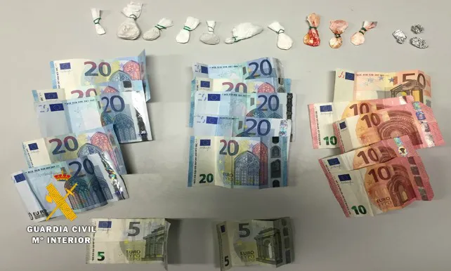 Detenida por traficar con cocaína, speed, MDMA, LSD y hachís