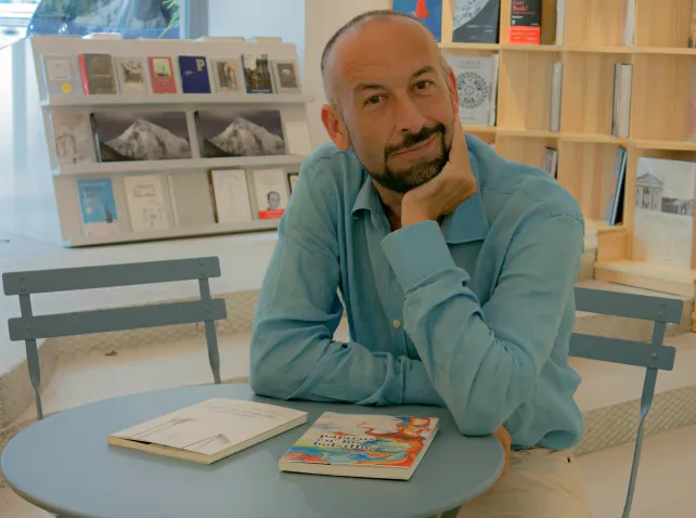 Javier Expósito presenta su último libro en el MEH