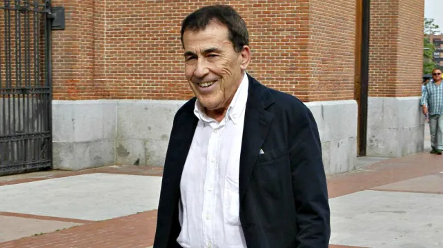 Sánchez Dragó ofrece una charla en el MEH