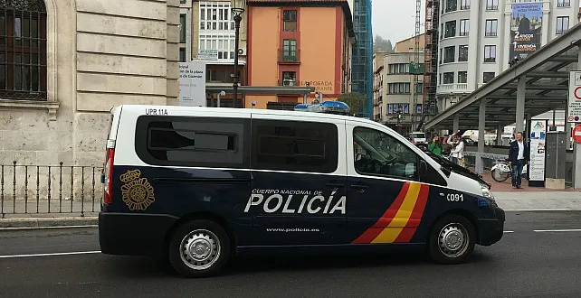 Detenido por lesionar de gravedad a un hombre de madrugada en un pub