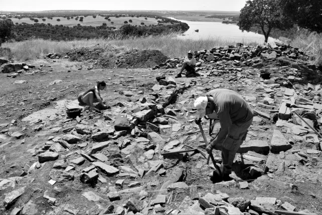 El yacimiento arqueológico de ‘El Castillón’ protagonista en la segunda de las charlas del ciclo del MEH ‘Del andamio al Dron’