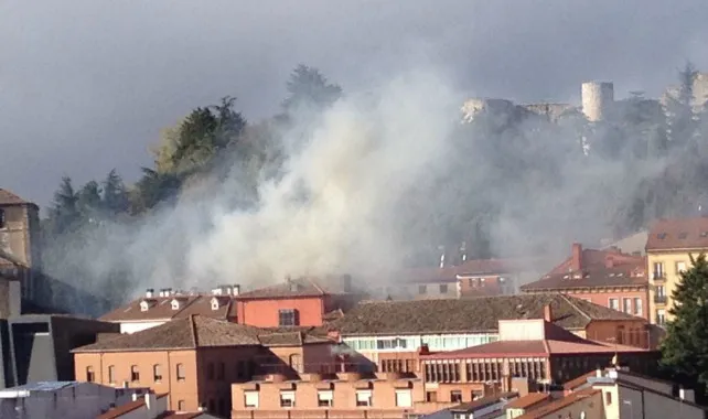Una vivienda se incendia en San Esteban