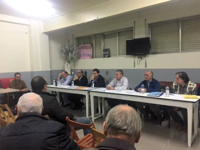 El PSOE informa en la Barriada Juan XXIII sobre la actuación de las Torres