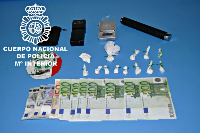 Detenido un vendedor de droga al menudeo