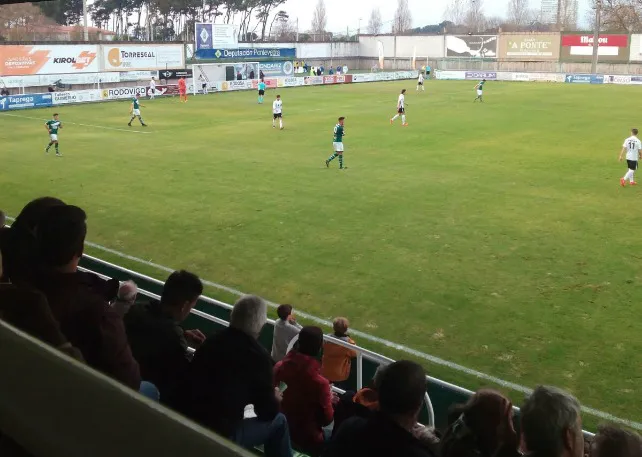 Fútbol Burgos: El Burgos CF suma un punto en O Vao frente al Coruxo (1-1)
