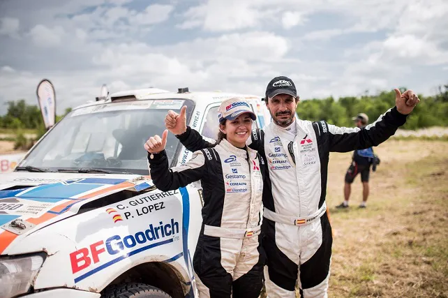 La burgalesa Cristina Gutiérrez hace realidad su sueño de acabar el rally Dakar
