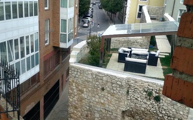Imagina pedirá al Pleno que se definan las propiedades municipales en todo el perímetro de la muralla