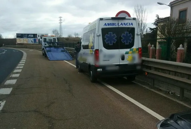 Accidente de una ambulancia en la Autovía de Ronda