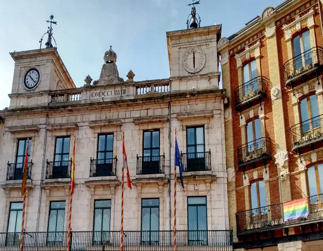 El Ayuntamiento de Burgos es el único de las capitales de Castilla y León que incumple el plazo de pago a proveedores
