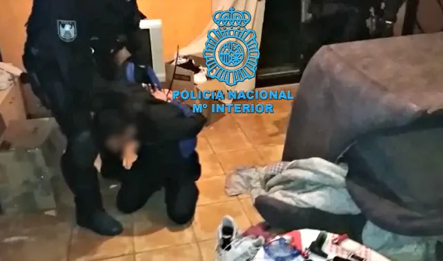 Detenido y en prisión por quebrantamiento de la orden de alejamiento con su expareja