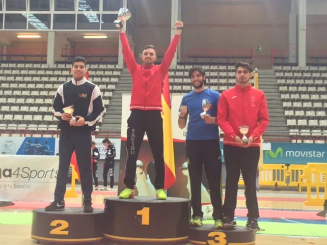 Álvaro Ibáñez de la Sala de Esgrima Burgos, campeón de España sub-23