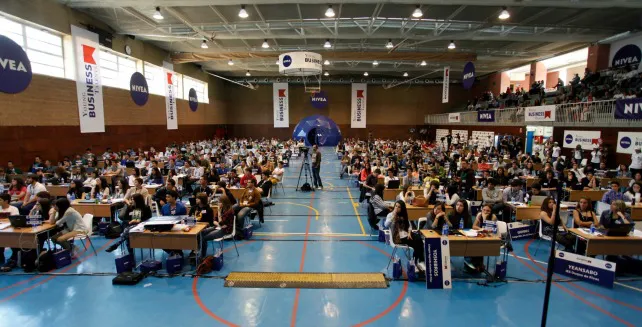 7 alumnos burgaleses competirán por convertirse en el mejor empresario virtual del país