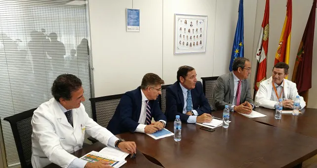 Sanidad Burgos: Sáez Aguado no acepta la dimisión de la responsable del Área Quirúrgica y defiende el trabajo de los profesionales