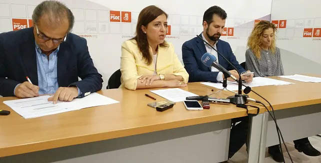 Política Burgos: Tudanca: Los presupuestos de la Comunidad son un juego de trileros del PP