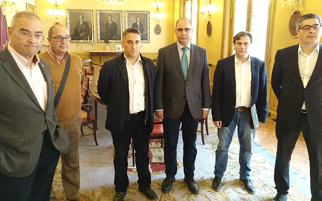 Actualidad Burgos: Los sindicatos piden a Ibercaja que retire el ERE y se siente a negociar