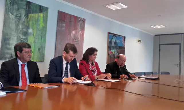 Política Burgos: El PSOE critica que no se contara con la oposición para organizar las actividades del Centenario de la Catedral
