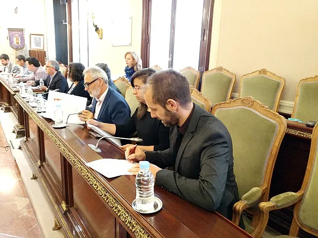 Provincia Burgos: Javier Gil se depide también de la Diputación