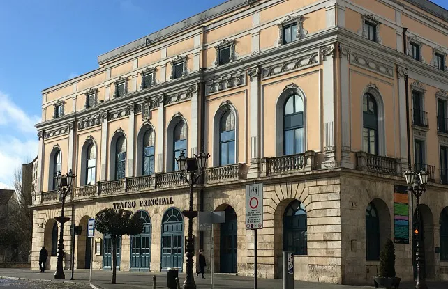 Cultura Burgos: Se presenta el poemario La piel es periferia